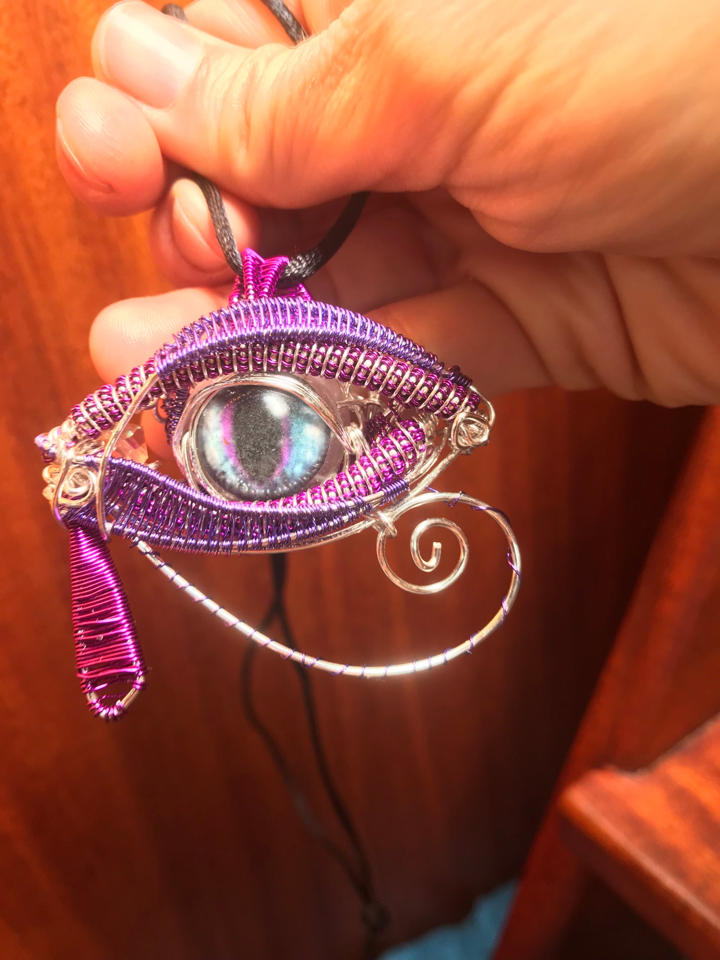 All seeing eye of unconditional Love, completion & new beginnings