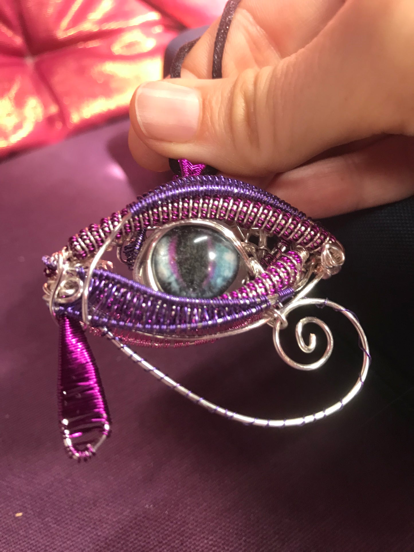 All seeing eye of unconditional Love, completion & new beginnings