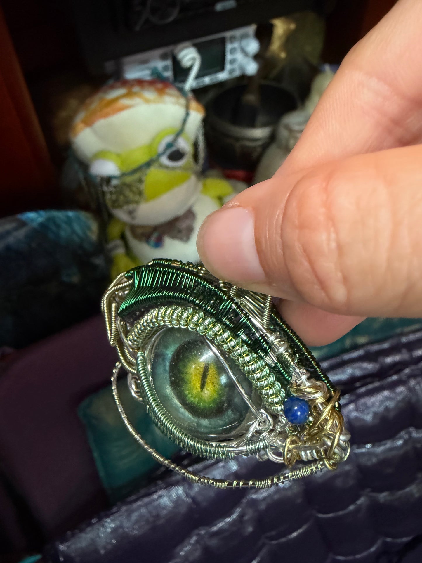 All seeing eye of frog