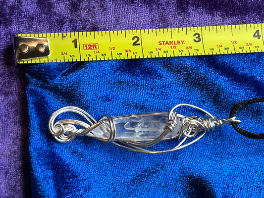 Lumerian quartz pendant