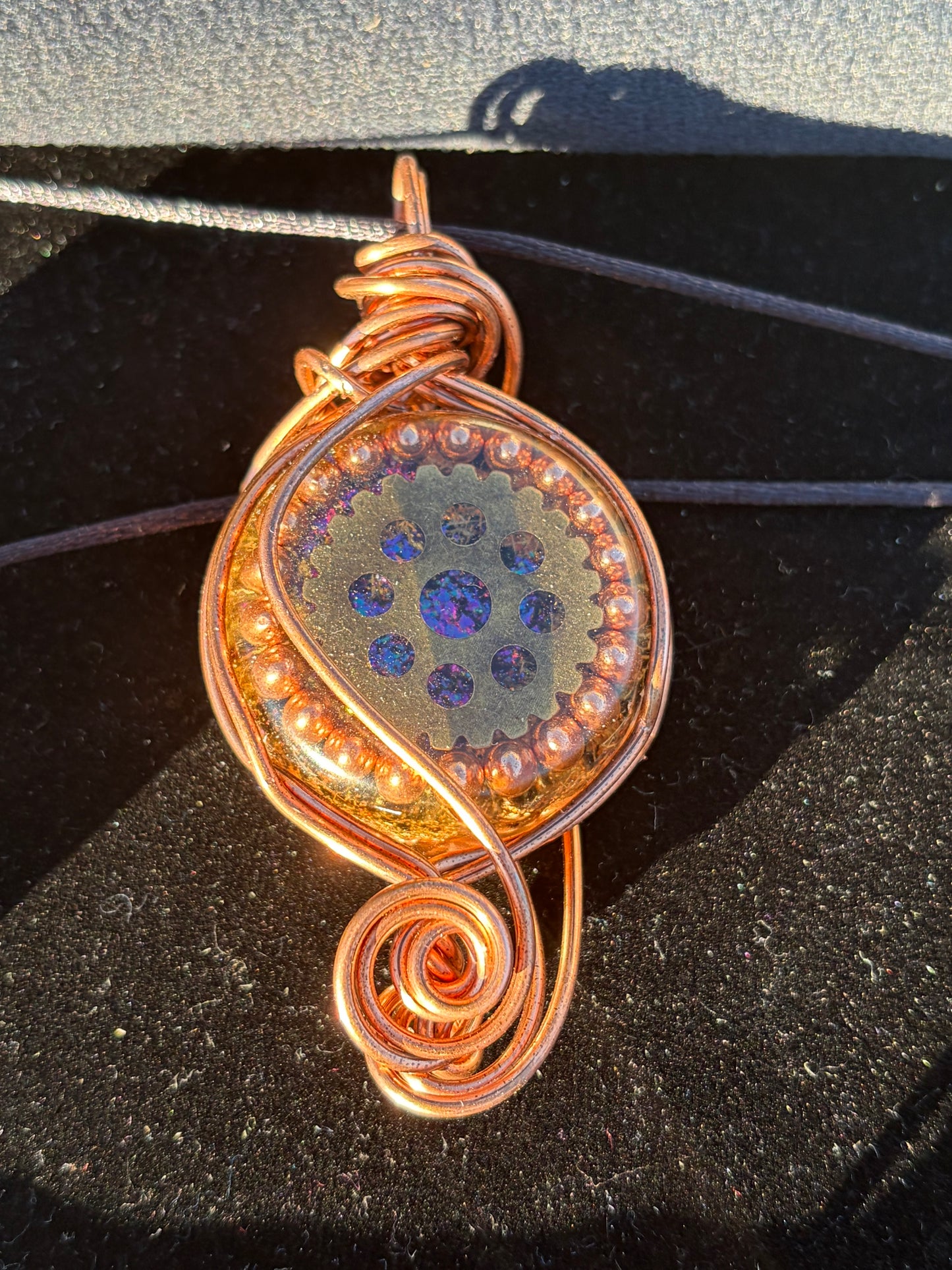 5G Wi-Fi harmonizer pendant jewelry ￼