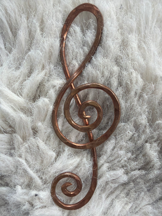 Music note pendant