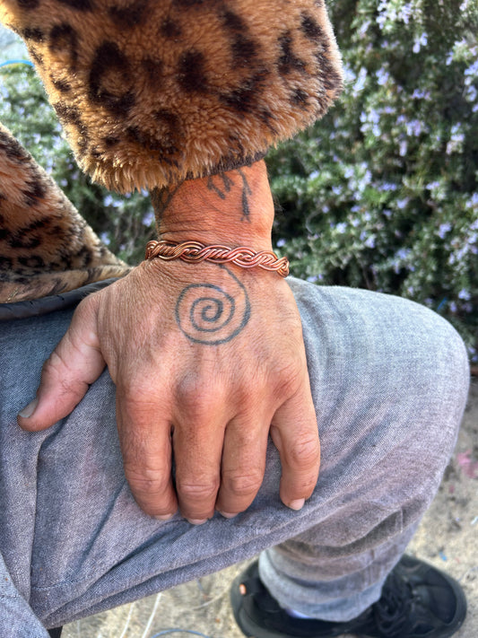 Copper woven healing assist bracelets for anyone experiencing hand, wrist or elbow pain ￼
