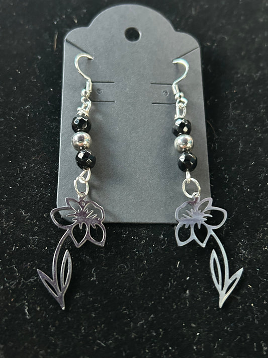 Metal flower earrings ￼