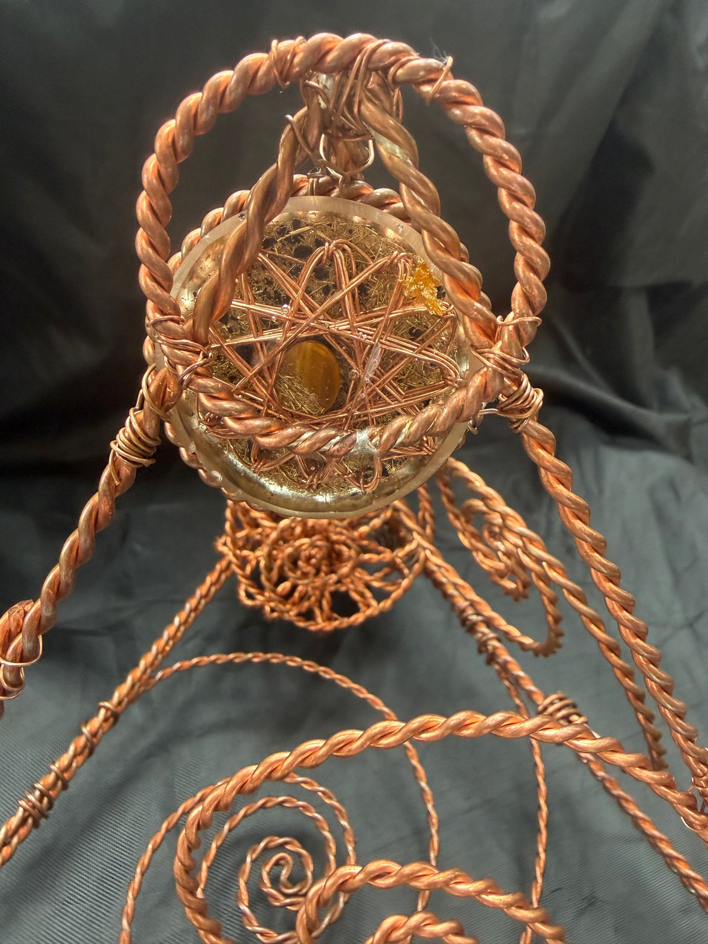 Harmonic Field Collection: Citrine manifestation pyramid ￼