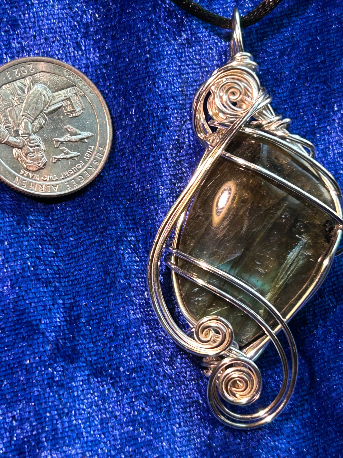 Labradorite gem pendant