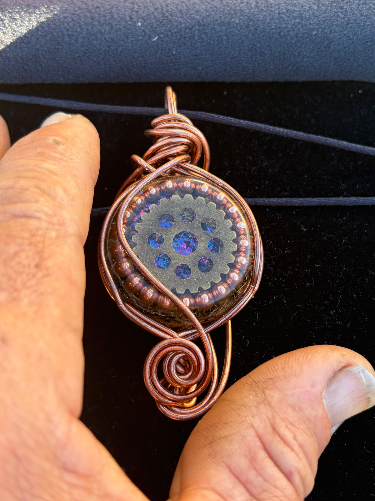 5G Wi-Fi harmonizer pendant jewelry ￼