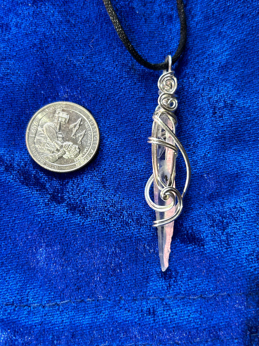 Lumerian lazee pointer quartz crystal pendant